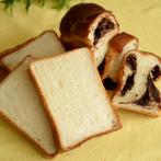 おすすめの食パン（左）、チョコマーブル（右）