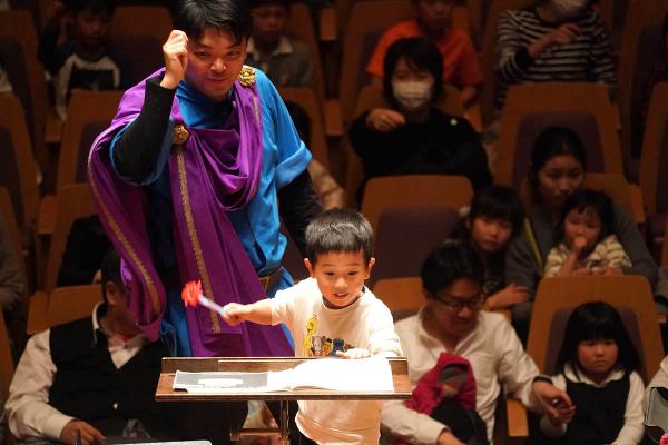 2019（平成31）年、イベントでの指揮者体験（写真提供：日本フィルハーモニー交響楽団　©山口敦）