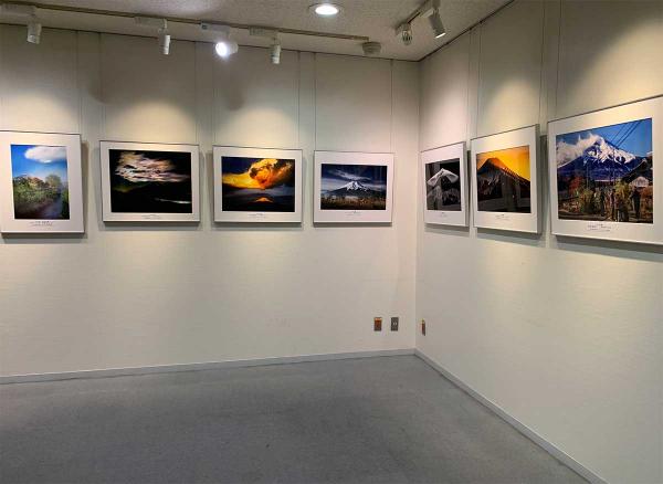 2022年６月、区役所２階の区民ギャラリーで開催された「忍野村から見える富士山「忍野富士」の写真展」