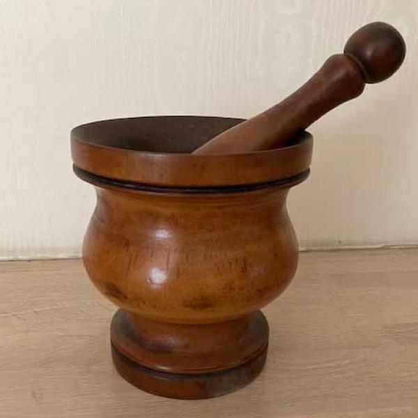 アメリカ製の乳鉢（mortar & pestle）