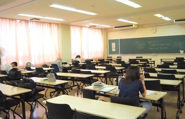 自習室の様子。勉強に集中できる環境が整っている