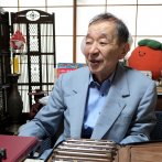 ハーモニカを語る時、顔がほころぶ芝さん