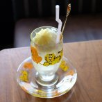 自家製レモンスカッシュフロート。アイスクリームとレモンの相性がばっちり